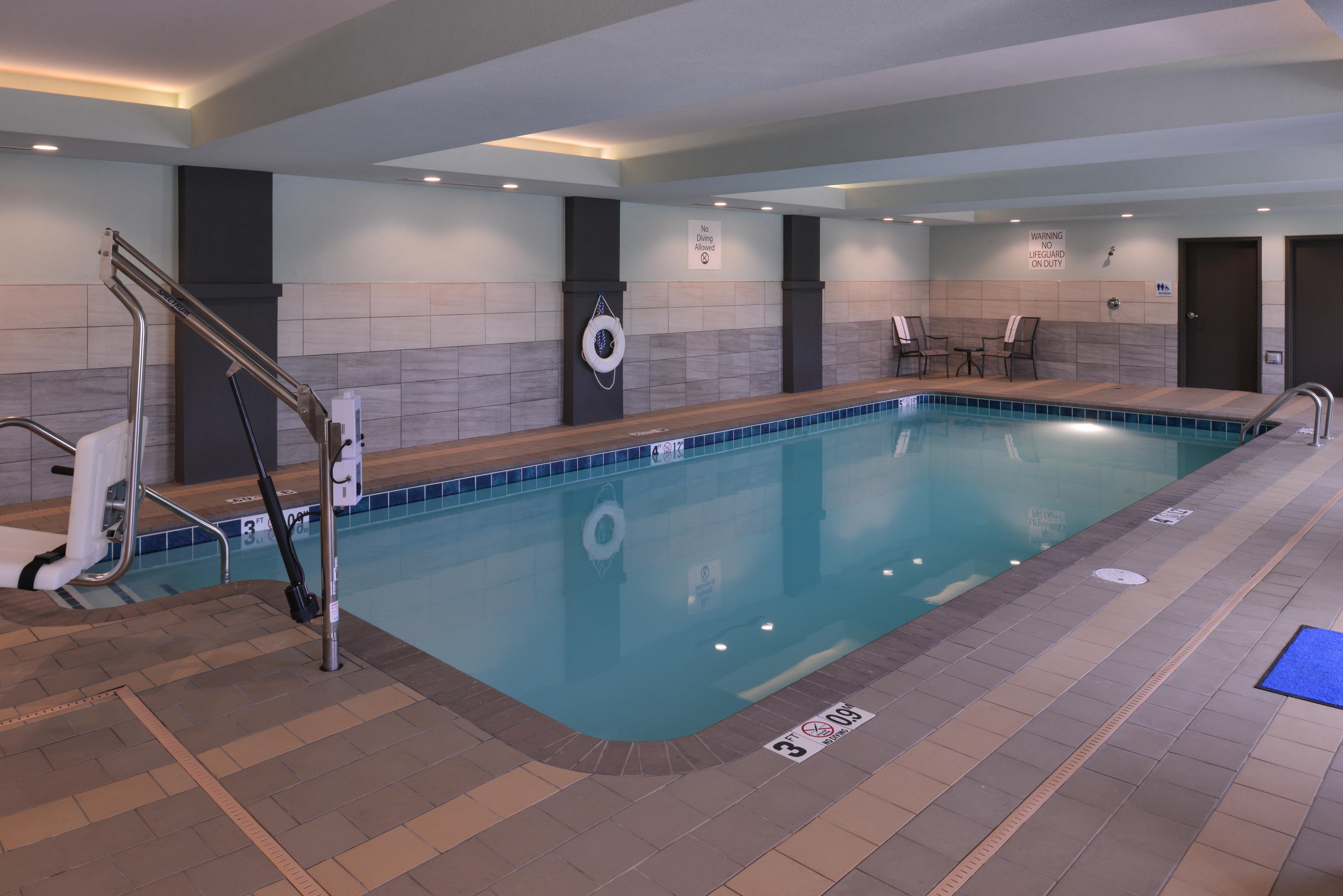 Holiday Inn Express And Suites Bryant - Benton Area By Ihg Buitenkant foto