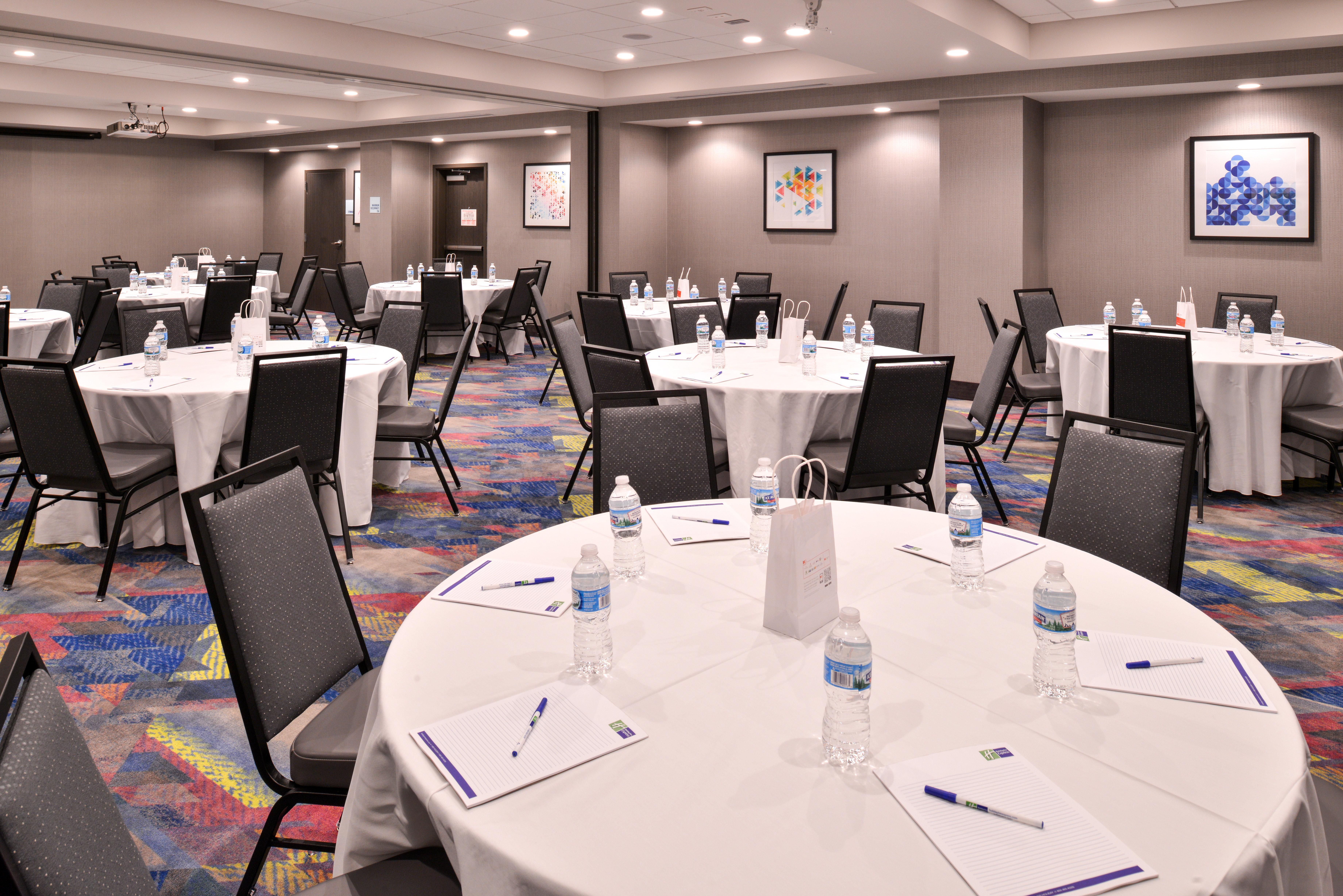 Holiday Inn Express And Suites Bryant - Benton Area By Ihg Buitenkant foto