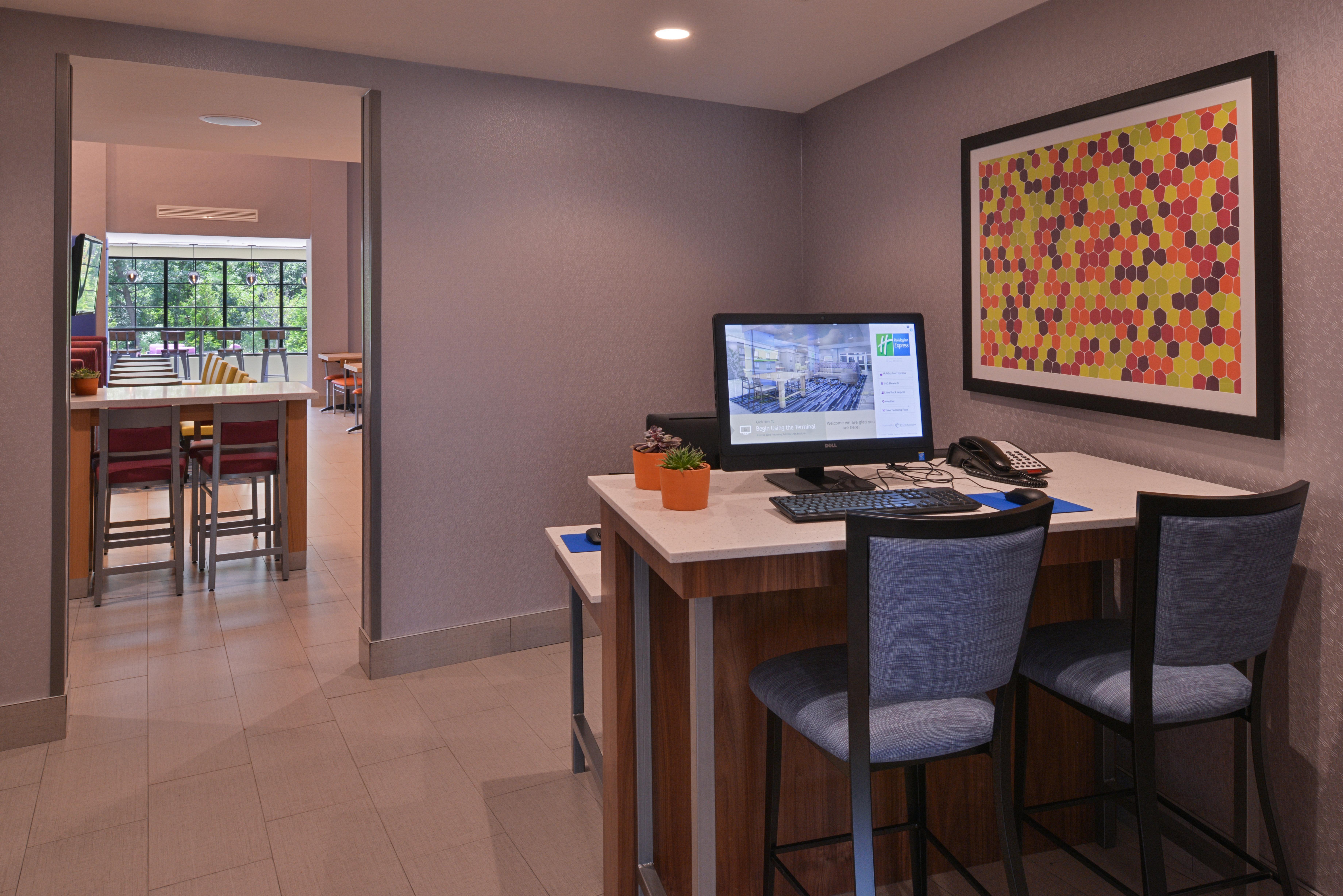 Holiday Inn Express And Suites Bryant - Benton Area By Ihg Buitenkant foto