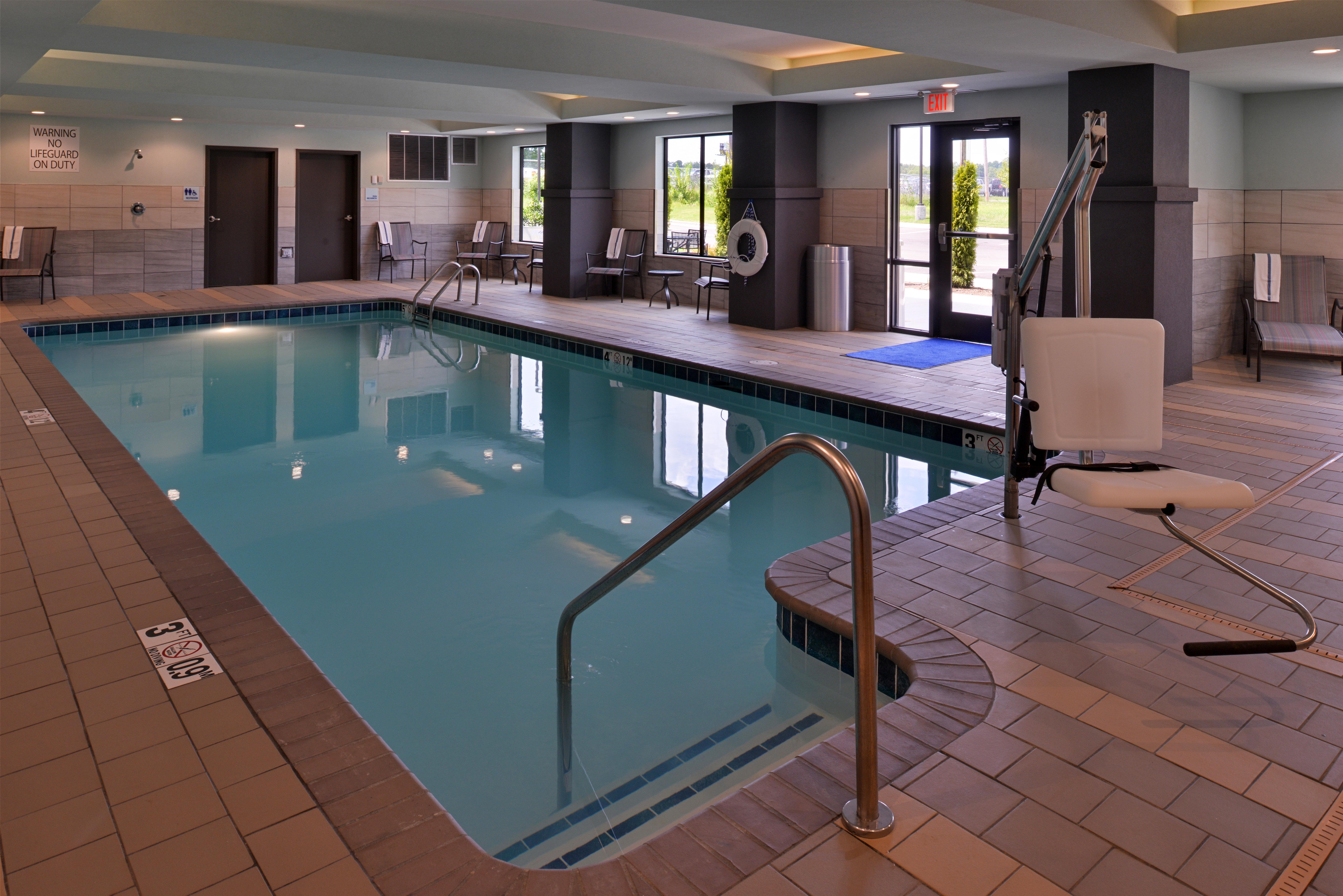 Holiday Inn Express And Suites Bryant - Benton Area By Ihg Buitenkant foto